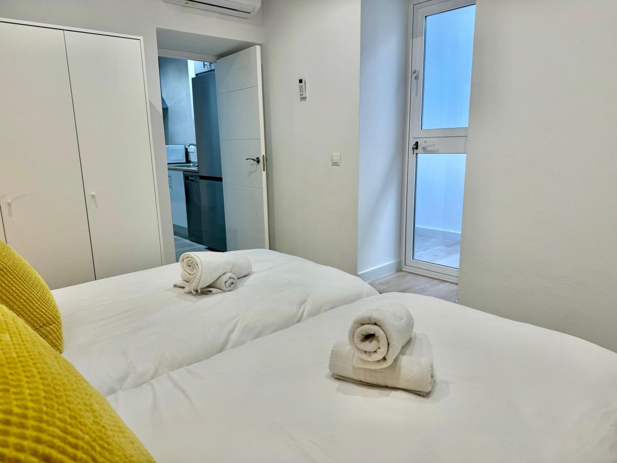 Nueva 29 Apartment Нерха Екстериор снимка