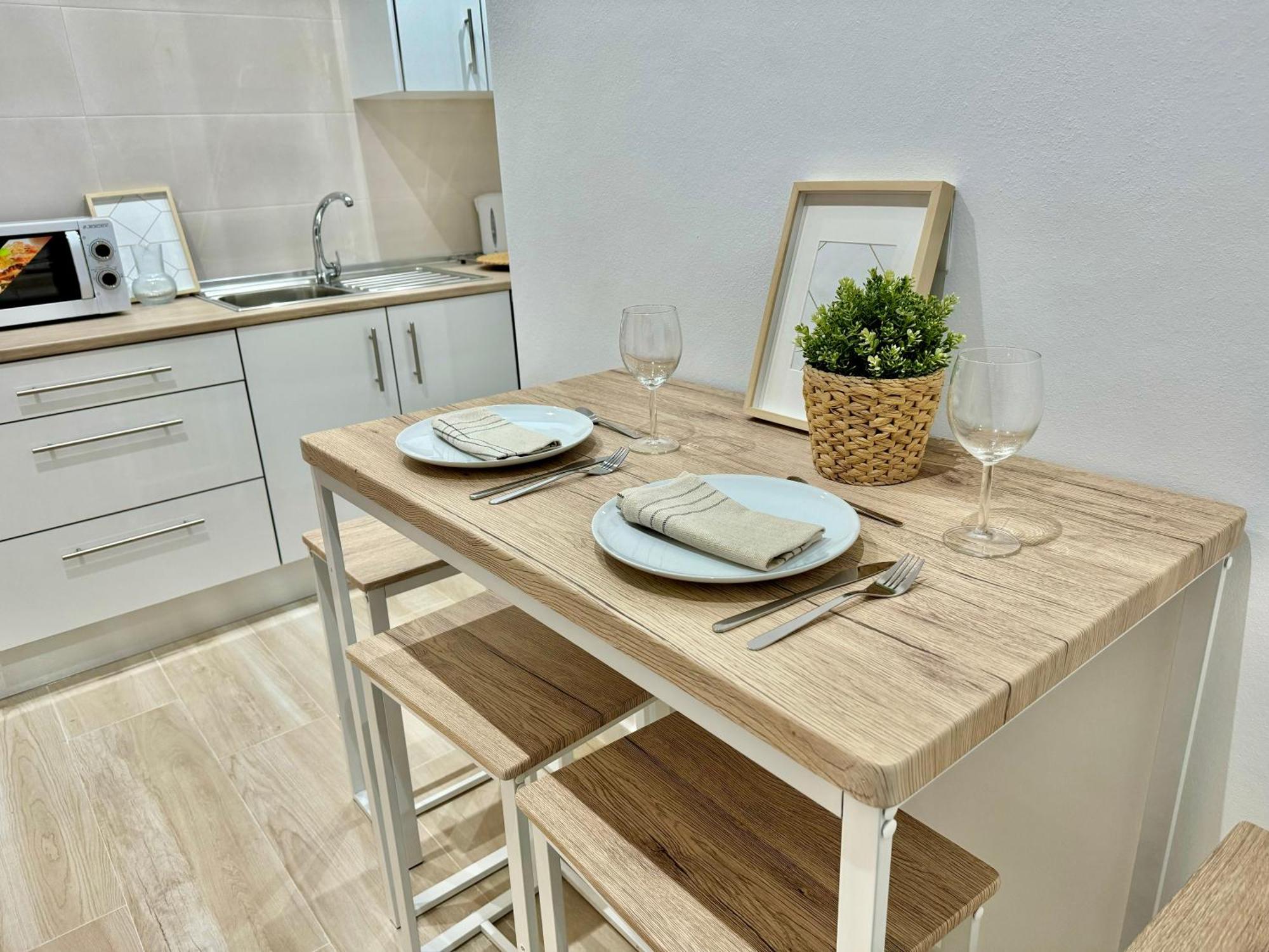 Nueva 29 Apartment Нерха Екстериор снимка